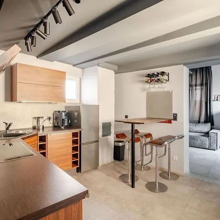 度假居 Noxi 90qm Carport Kueche Wifi Washer Kamin Wossingen