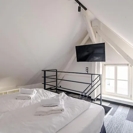 Noxi 90qm Carport Kueche Wifi Washer Kamin 度假居 *